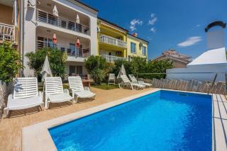 Bezaubernde Villa nur 500 Meter zum Strand mit Meerblick, Privatpool, Grill, Waschmaschine - Novi Vinodolski - 7