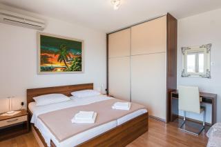 Malerisches Apartment nur 700 Meter zum Sandstrand mit herrlichem Meerblick, Pool, Grill - Crikvenica - 4