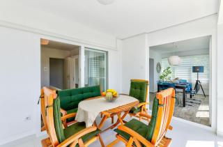 Renoviertes, modernes Apartment nur 200 Meter zum Strand mit Meerblick, Waschmaschine, Grill - Crikvenica - 0