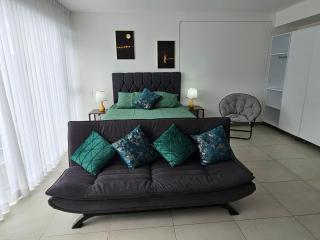 Tropical Vista iFreses, 2nd floor! AC, TV and Pool - Guayabos - 5