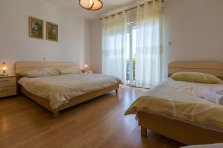 Traumhaftes Apartment nur 100 Meter zum Strand mit Sauna, Jacuzzi, Meerblick - 1