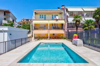 Herrliches Apartment nur 600 Meter zum Strand mit Meerblick, Pool, Grill, Waschmaschine - Crikvenica - 7