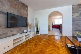 Herrliches Apartment nur 600 Meter zum Strand mit Meerblick, Pool, Grill, Waschmaschine - Crikvenica - 3