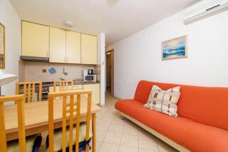 Charmantes Apartment mit Meerblick und nur 400 Meter zum Strand - Dramalj - 5