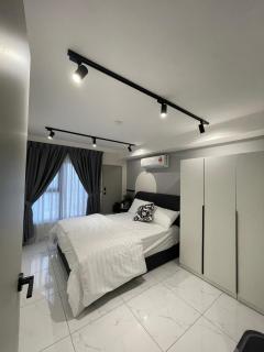 Modern Loft - 1