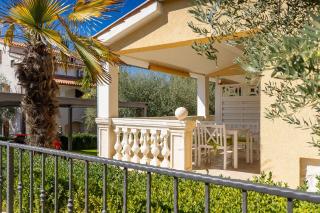 Malerisches Apartment mit mediterranem Garten, Babybett, Waschmaschine, Terrasse - hundefreundlich - 7