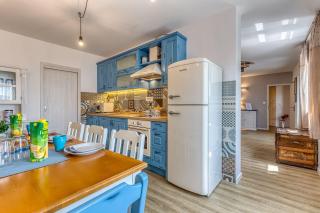 Beeindruckende 5-Sterne-Villa mit Meerblick, Sauna, Gym, beheizten Privatpool, Spielplatz, BBQ - Hreljin - 0