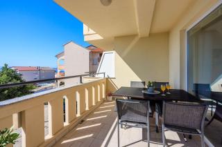 Lichtdurchflutetes Apartment nur 400 Meter zum Strand mit herrlichem Meerblick - Dramalj - 7