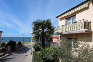 Modernes Apartment direkt am Meer und nur 400 Meter zum Strand - in Rovinj - Rovinj - 8