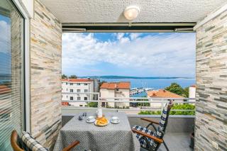 Charmantes Apartment 100 Meter zum Sandstrand mit Meerblick, Garagenstellplatz, Waschmaschine - Crikvenica - 9