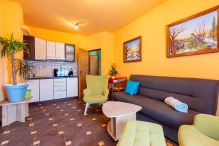 Hundefreundliches Ferienhaus mit Spielplatz, Privatpool, Kicker, Holzkohlegrill - Grižane - 5