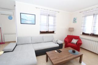 Charmantes Apartment bei Rovinj mit Privatparkplatz, Klima, WiFi, Babybett - 2