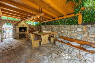 Ruhiges Apartment mit Holzkohlegrill, Pool mit Whirlpoolfunktion, Waschmaschine, Trockner - Grižane - 4