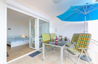 Modernes Apartment nur 350 Meter zum Sandstrand mit Meerblick, eigenem Liegestuhl, Grill - Crikvenica - 6