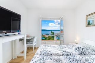 Modernes Apartment nur 350 Meter zum Sandstrand mit Meerblick, eigenem Liegestuhl, Grill - Crikvenica - 5