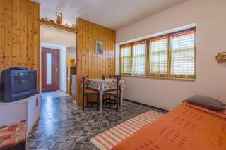 Preiswertes Apartment nur 500 Meter zum Strand mit privater Terrasse, Grill - hundefreundlich - 1