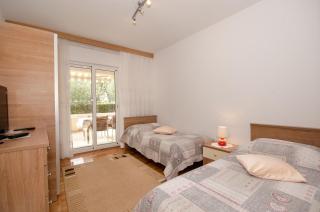 Cozy Apartment mit Babybett, privater Terrasse, Privatparkplatz, WiFi - 3