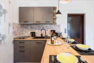 Bezauberndes Apartment nur 150 Meter zum Strand mit Meerblick, Grill, WiFi - 7