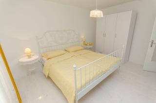 Modernes Apartment nur 350 Meter zum Strand mit privater Terrasse, Babybett, Elektrogrill - 2