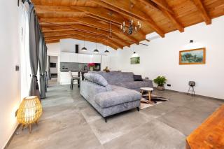 Mediterranes Ferienhaus mit 3 Klimaanlagen und privatem 1000m2 Garten - Rovinj - 6
