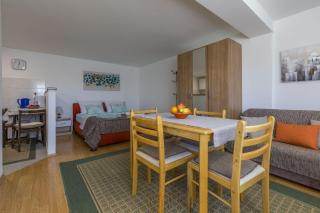 Lauschiges Studio nur 450 Meter zum Sandstrand mit privater Terrasse - Crikvenica - 4
