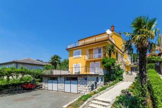 Komfortables Apartment nur 200 Meter zum Strand mit 2 Balkone, Meerblick, Grill - Crikvenica - 5