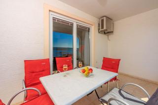 Komfortables Apartment nur 500 Meter zum Strand mit Meerblick, Waschmaschine, Parkplatz - Dramalj - 9