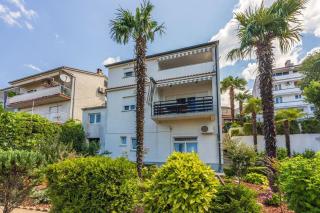 Cozy Apartment nur 350 Meter zum Sandstrand mit privater Terrasse und mediterranem Garten - Crikvenica - 5