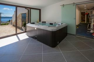 Einzigartiges Ferienhaus mit Sauna, Whirlpool, Meerblick, Fitnessraum, Grill - Crikvenica - 3
