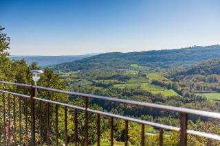 Modernes Apartment mit traumhafter Aussicht, Pool, Privatparkplatz, WiFi - Pazin - 4