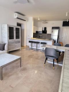 Elite 3bdr apartment with garden beside corral reef - 8
