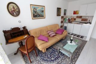 Mediterranes Apartment nur 10 Gehminuten zum Strand mit grossem Garten - 5