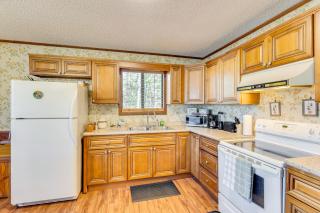 Birdwatching, Board Games and BBQs Cabin in Murphy! - Salem - 3
