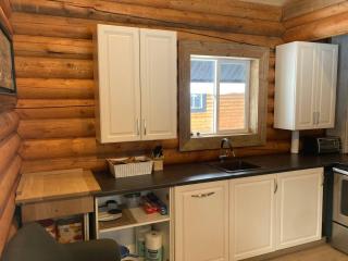 Lofted log cabin with fire table - 3