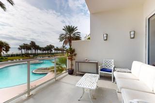 The Center of Paradise - Galveston - 9