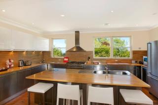 St Raphael - Leura - 5