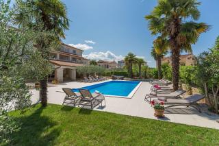 Mediterranes Apartment mit 60m2 Pool, BBQ-Bereich, Liegen, Waschmaschine - Poreč - 1