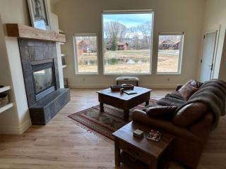 Creek Resort Circle 2 - 6