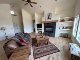 Creek Resort Circle 2 - 2