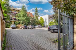 Spacious, Very cosy, Stylish and Perfectly located - 3