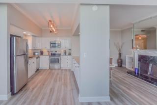 Shoreline Towers #3121 - 2