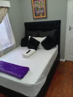 UFC Guesthouse Bellville - 9