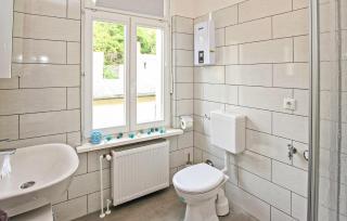 1 Bedroom Amazing Apartment In Malchow - Malchow - 3
