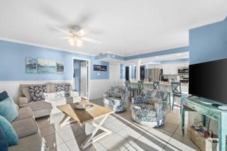 Pelican Walk 312 - 5