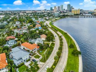 Bayshore Charmer - Tampa - 8