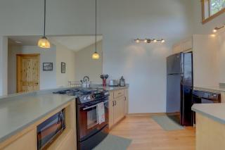 Hutson's Bridgeview 30 Day - Hood River - 3
