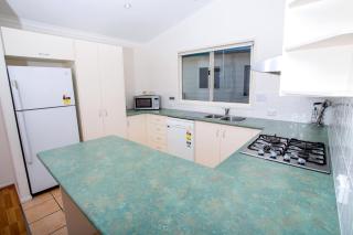 Ingenia Holidays One Mile Beach - One Mile - 8