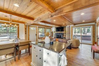 Hot Tub and Fireplace Cozy Angel Fire A-Frame Cabin - Angel Fire - 3