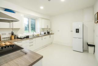 Farm House - Swanley Junction - 3