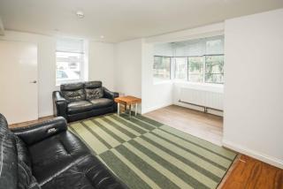 Farm House - Swanley Junction - 5